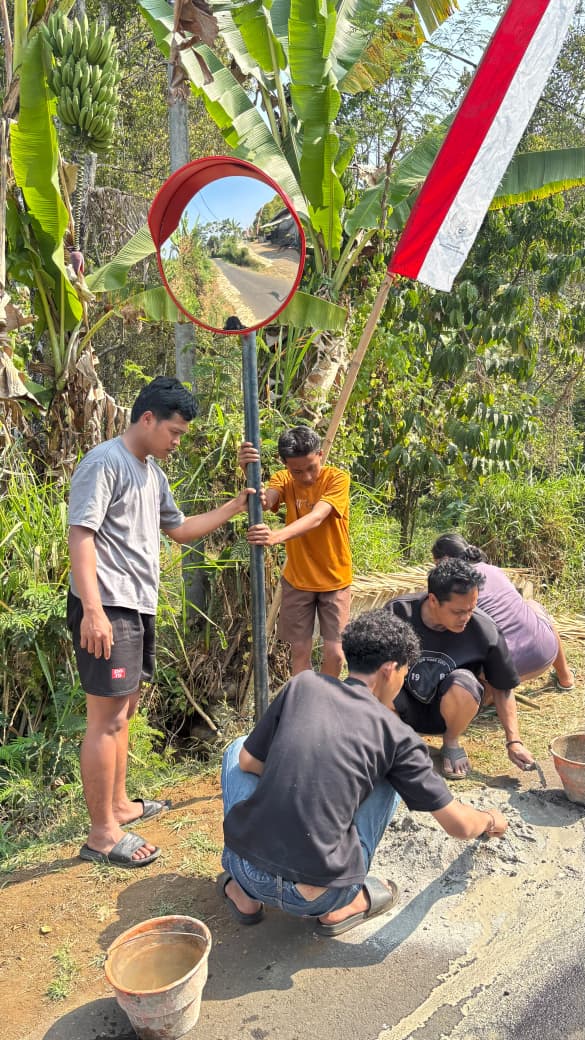 Pemasangan cermin cembung 3